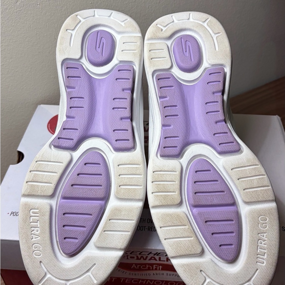 Skechers GOwalk Arch Fit Elinda White Lavender Women’s Size 10 Walking Sneakers - Picture 6 of 13